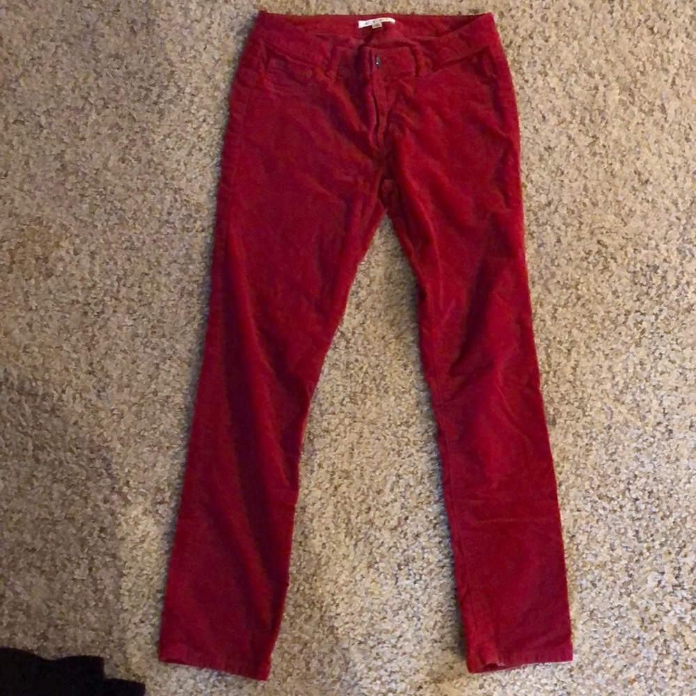 Cabi womens crimson velvety pants.